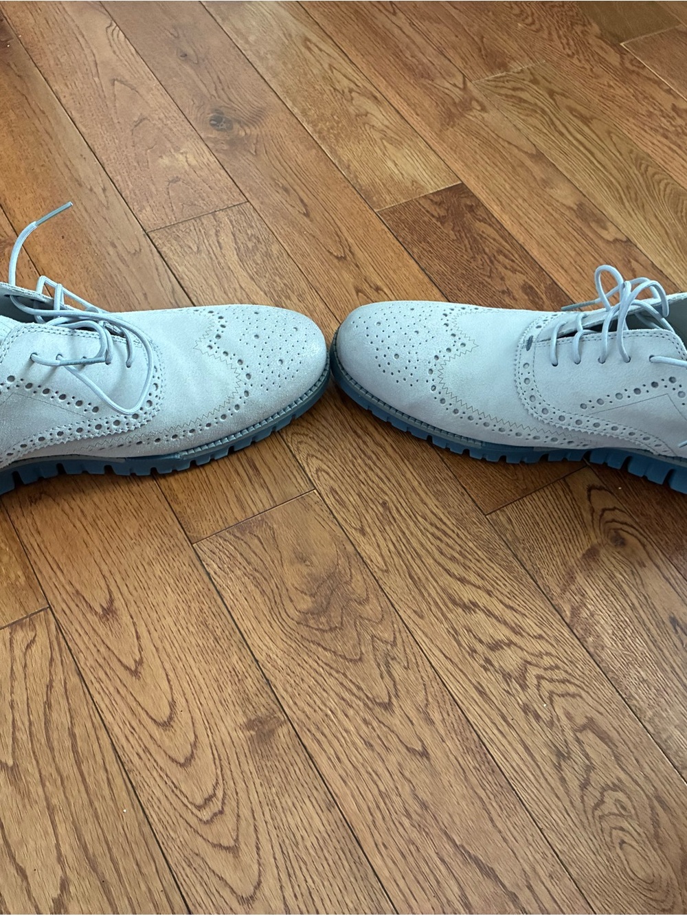 Cole Haan Men's Light Gray Wingtip Oxfords - Picture 3 of 6
